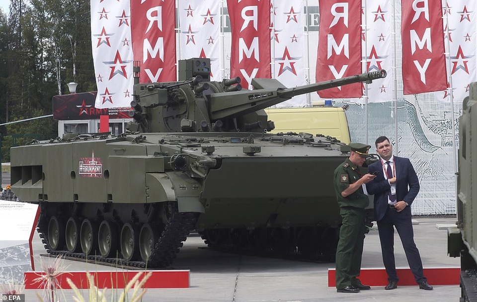 Nga “khoe” dàn khí tài uy lực, độc đáo tại triển lãm quân sự - 11 Nga “khoe” dàn khí tài uy lực, độc đáo tại triển lãm quân sự - 11