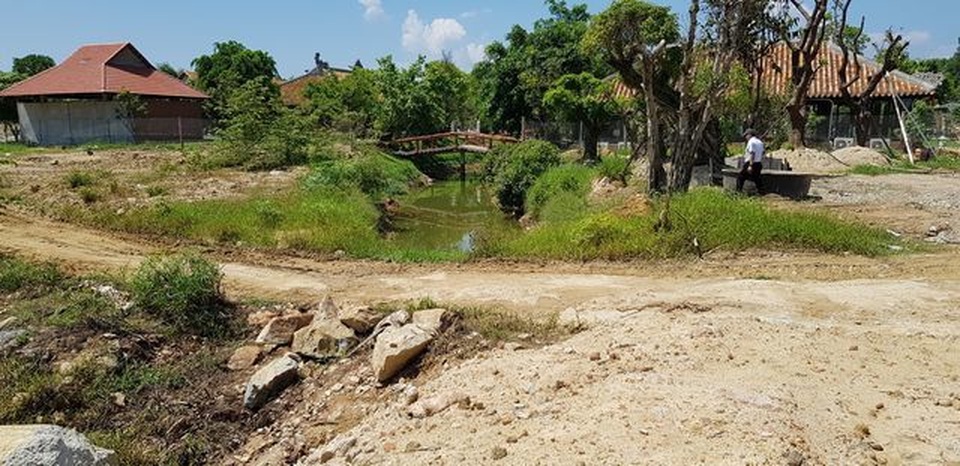 Khu resort của “đại gia” xứ Huế khiến cán bộ phải leo tường kiểm tra sai phạm gì? - 5 Khu resort của “đại gia” xứ Huế khiến cán bộ phải leo tường kiểm tra sai phạm gì? - 5