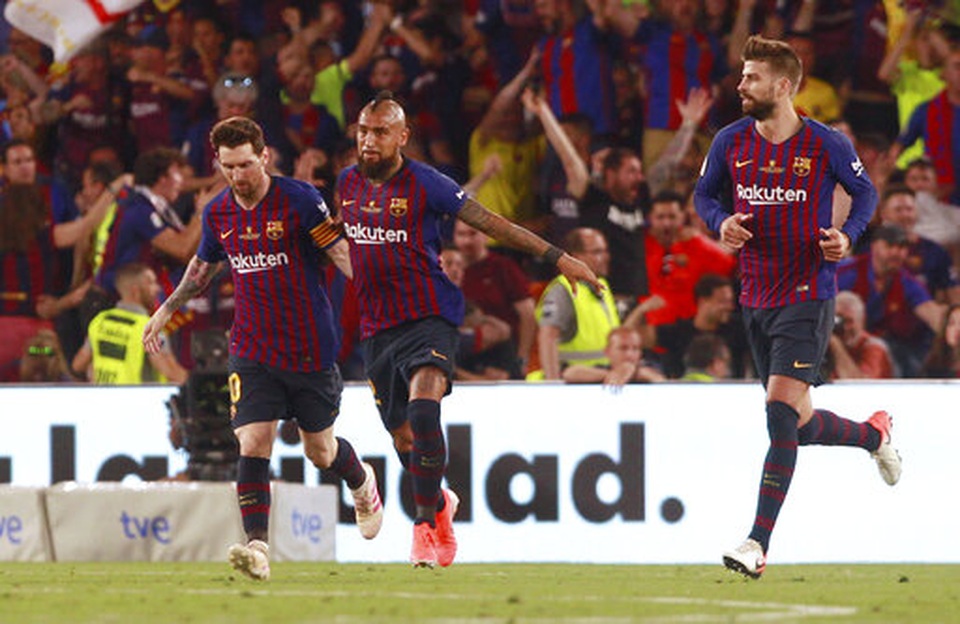 Vì sao Messi không thể thăng hoa cùng Argentina như tại Barcelona? - 3 Vì sao Messi không thể thăng hoa cùng Argentina như tại Barcelona? - 3