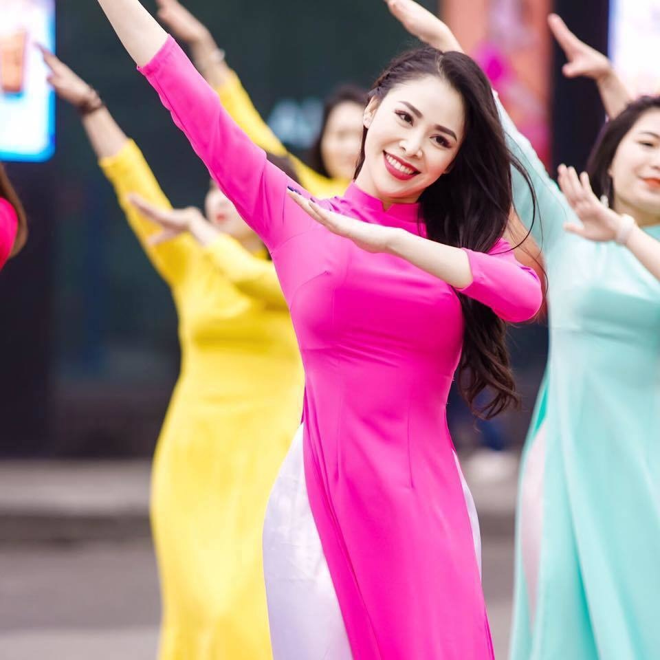 “Trai đểu” của “Về nhà đi con” công khai bạn gái vóc dáng bốc lửa - 25 “Trai đểu” của “Về nhà đi con” công khai bạn gái vóc dáng bốc lửa - 25