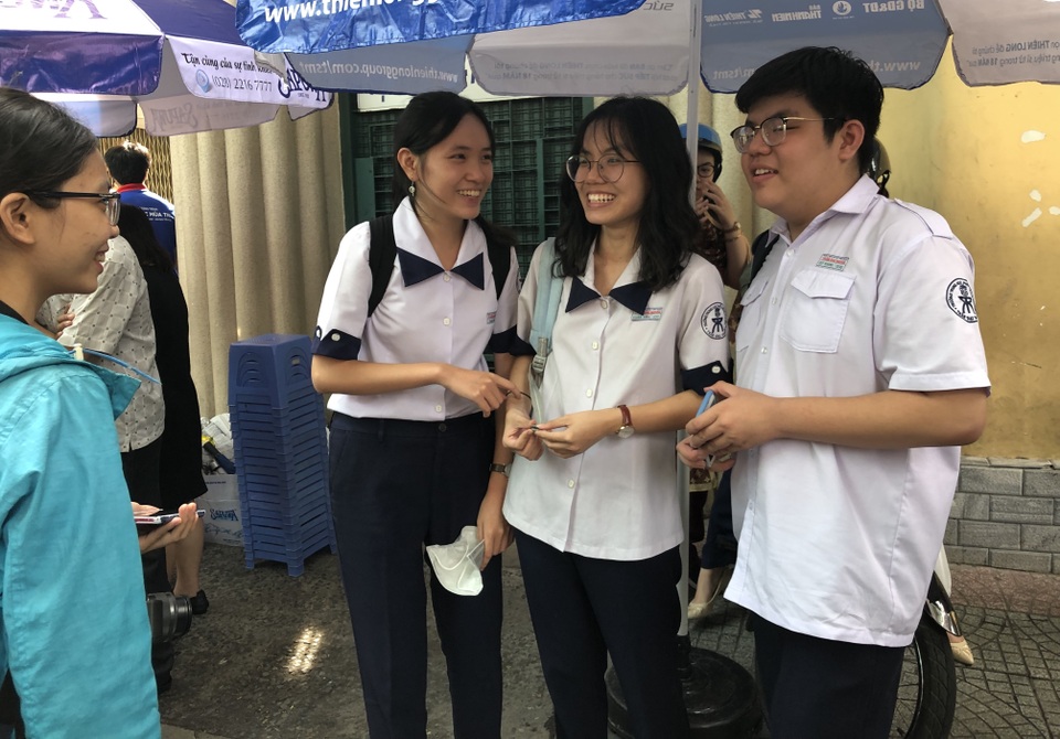Nhiều thí sinh đã hoàn thành kỳ thi THPT quốc gia 2019 - 5 Nhiều thí sinh đã hoàn thành kỳ thi THPT quốc gia 2019 - 5