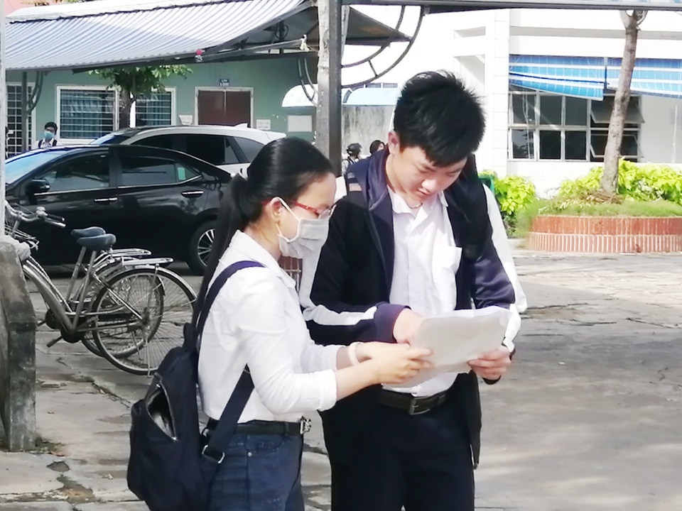 Đề Ngoại ngữ vừa tầm nhưng khó lấy điểm cao - 28 Đề Ngoại ngữ vừa tầm nhưng khó lấy điểm cao - 28