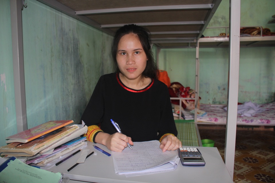 Nữ sinh mồ côi người Jrai nuôi ước mơ trở thành Công an - 1