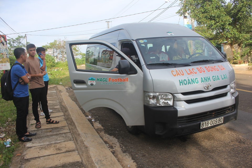 Những cầu thủ CLB Hoàng Anh Gia Lai đi thi THPT quốc gia 2019 - 2 Những cầu thủ CLB Hoàng Anh Gia Lai đi thi THPT quốc gia 2019 - 2