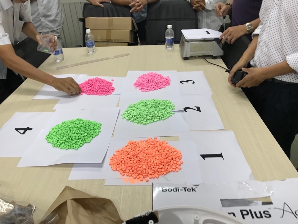 Kiểm tra 7 bưu kiện nhập khẩu, phát hiện hơn 14kg ma túy Kiểm tra 7 bưu kiện nhập khẩu, phát hiện hơn 14kg ma túy
