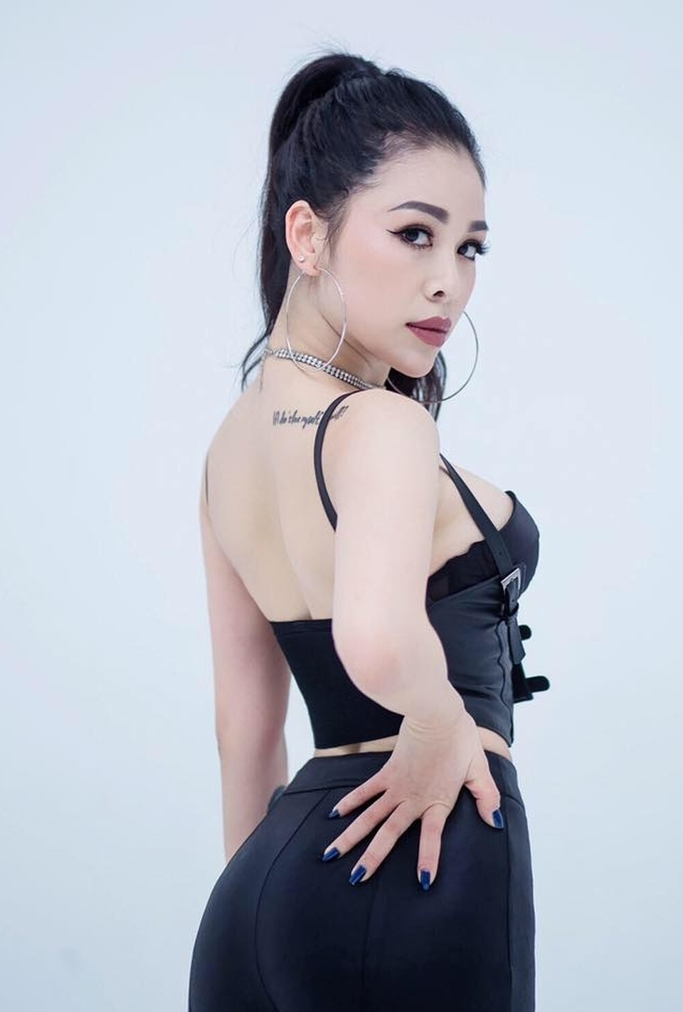 “Trai đểu” của “Về nhà đi con” công khai bạn gái vóc dáng bốc lửa - 16 “Trai đểu” của “Về nhà đi con” công khai bạn gái vóc dáng bốc lửa - 16