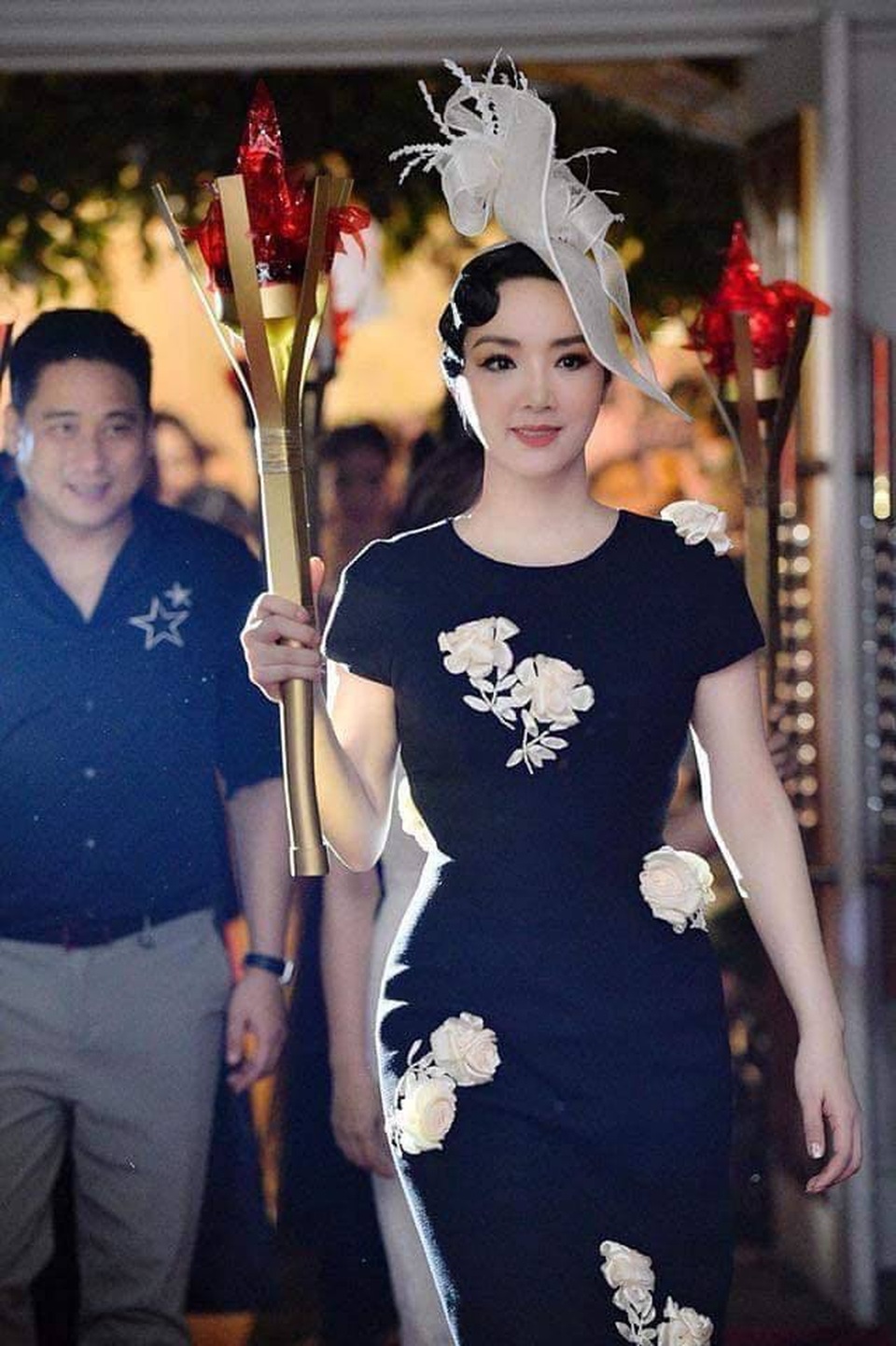 Hoa hậu Giáng My khoe nhan sắc kiêu kỳ tại Hà Nội - 4 Hoa hậu Giáng My khoe nhan sắc kiêu kỳ tại Hà Nội - 4