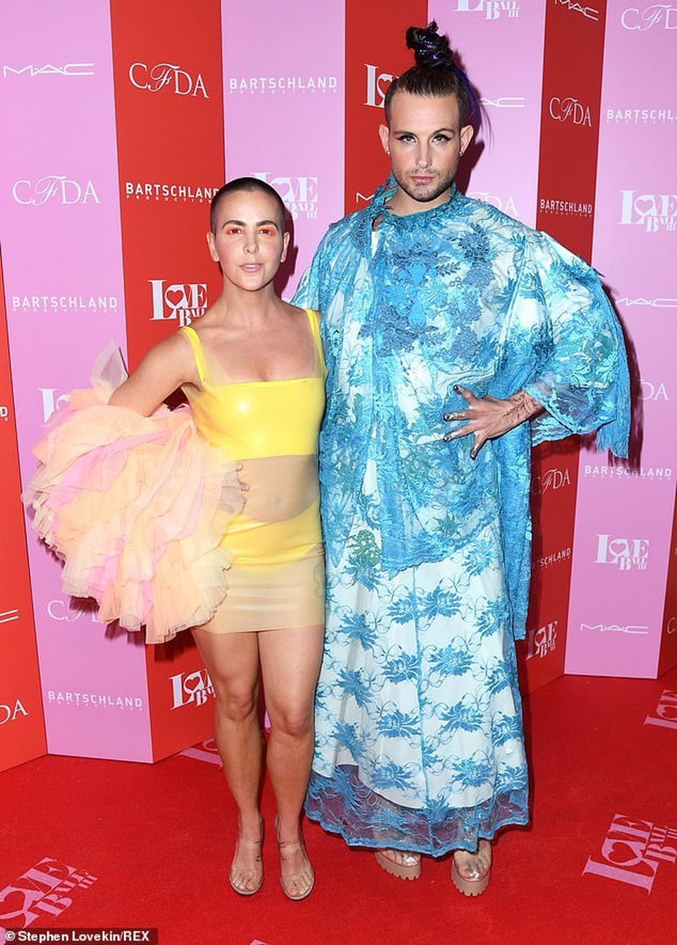 Vũ nữ Dita Von Teese vẫn trẻ đẹp ở tuổi 47 - 14