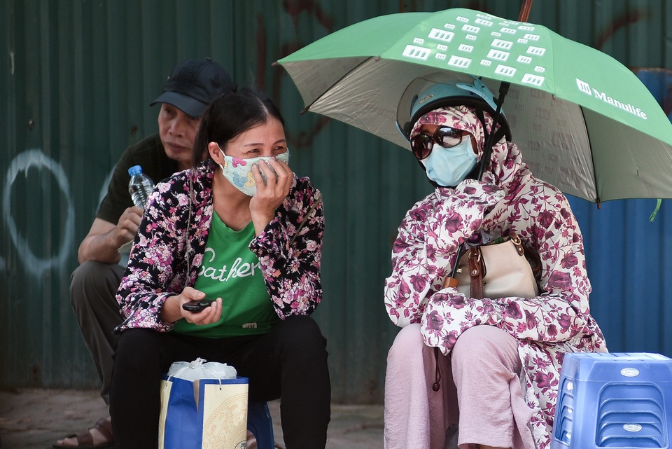 Thí sinh thở phào nhẹ nhõm kết thúc bài thi tổ hợp Khoa học tự nhiên - 11 Thí sinh thở phào nhẹ nhõm kết thúc bài thi tổ hợp Khoa học tự nhiên - 11