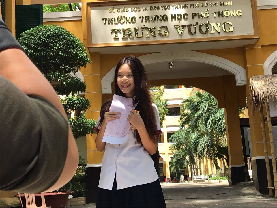 Những thiếu nữ 18 tuổi xinh đẹp như hoa xua tan nắng nóng mệt mỏi mùa thi - 10 Những thiếu nữ 18 tuổi xinh đẹp như hoa xua tan nắng nóng mệt mỏi mùa thi - 10