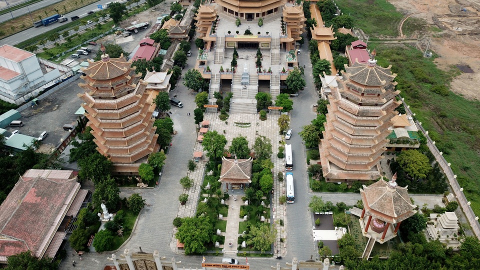 Pháp viện Minh Đăng Quang.JPG Pháp viện Minh Đăng Quang.JPG