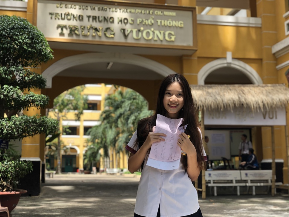 Những thiếu nữ 18 tuổi xinh đẹp như hoa xua tan nắng nóng mệt mỏi mùa thi - 9 Những thiếu nữ 18 tuổi xinh đẹp như hoa xua tan nắng nóng mệt mỏi mùa thi - 9
