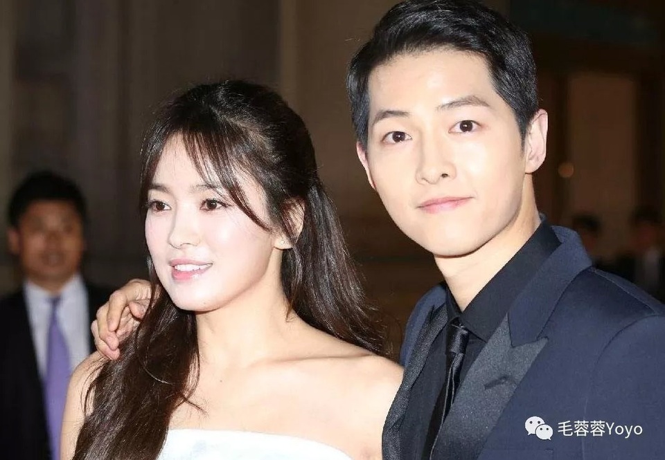 Hình ảnh ngọt ngào của Song Hye Kyo - Song Joong Ki trước khi chia tay - 6 Hình ảnh ngọt ngào của Song Hye Kyo - Song Joong Ki trước khi chia tay - 6