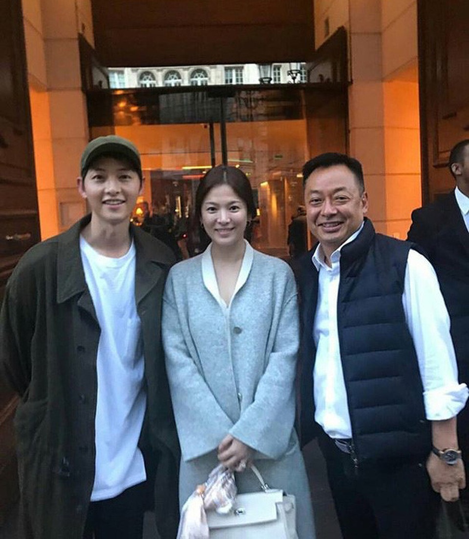 Hình ảnh ngọt ngào của Song Hye Kyo - Song Joong Ki trước khi chia tay - 17 Hình ảnh ngọt ngào của Song Hye Kyo - Song Joong Ki trước khi chia tay - 17