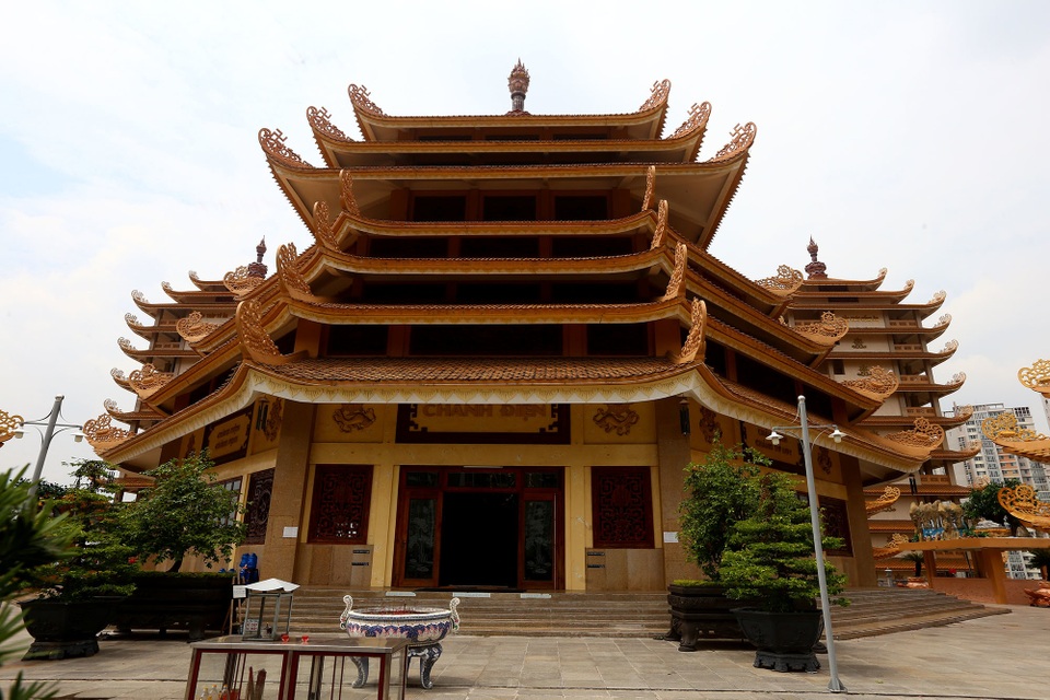 Pháp viện Minh Đăng Quang.JPG Pháp viện Minh Đăng Quang.JPG