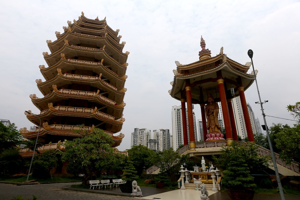 Pháp viện Minh Đăng Quang.JPG Pháp viện Minh Đăng Quang.JPG