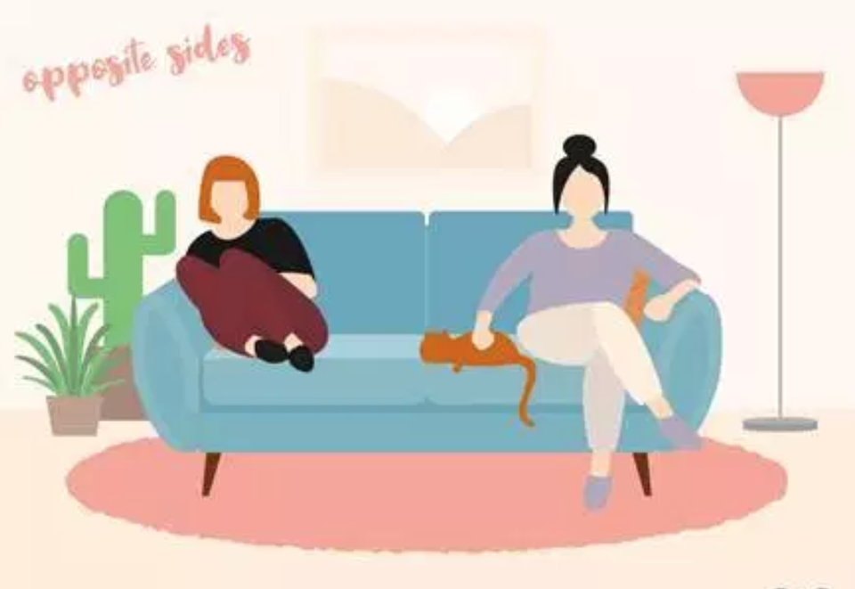 Cách cùng nhau ngồi trên ghế sofa tiết lộ tình yêu của bạn - 4 Cách cùng nhau ngồi trên ghế sofa tiết lộ tình yêu của bạn - 4