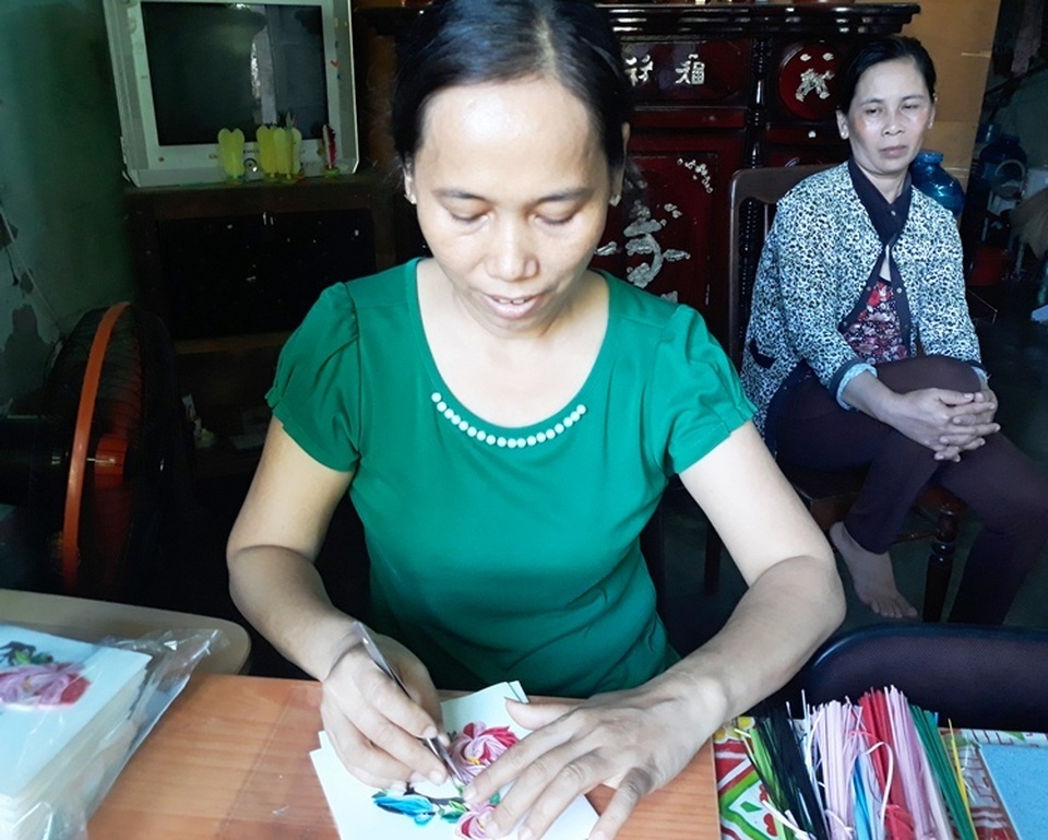 Vụ chủ nhà máy đường Ấn Độ “mất hút”: Nhiều công nhân ăn chực nằm chờ - 1 Vụ chủ nhà máy đường Ấn Độ “mất hút”: Nhiều công nhân ăn chực nằm chờ - 1