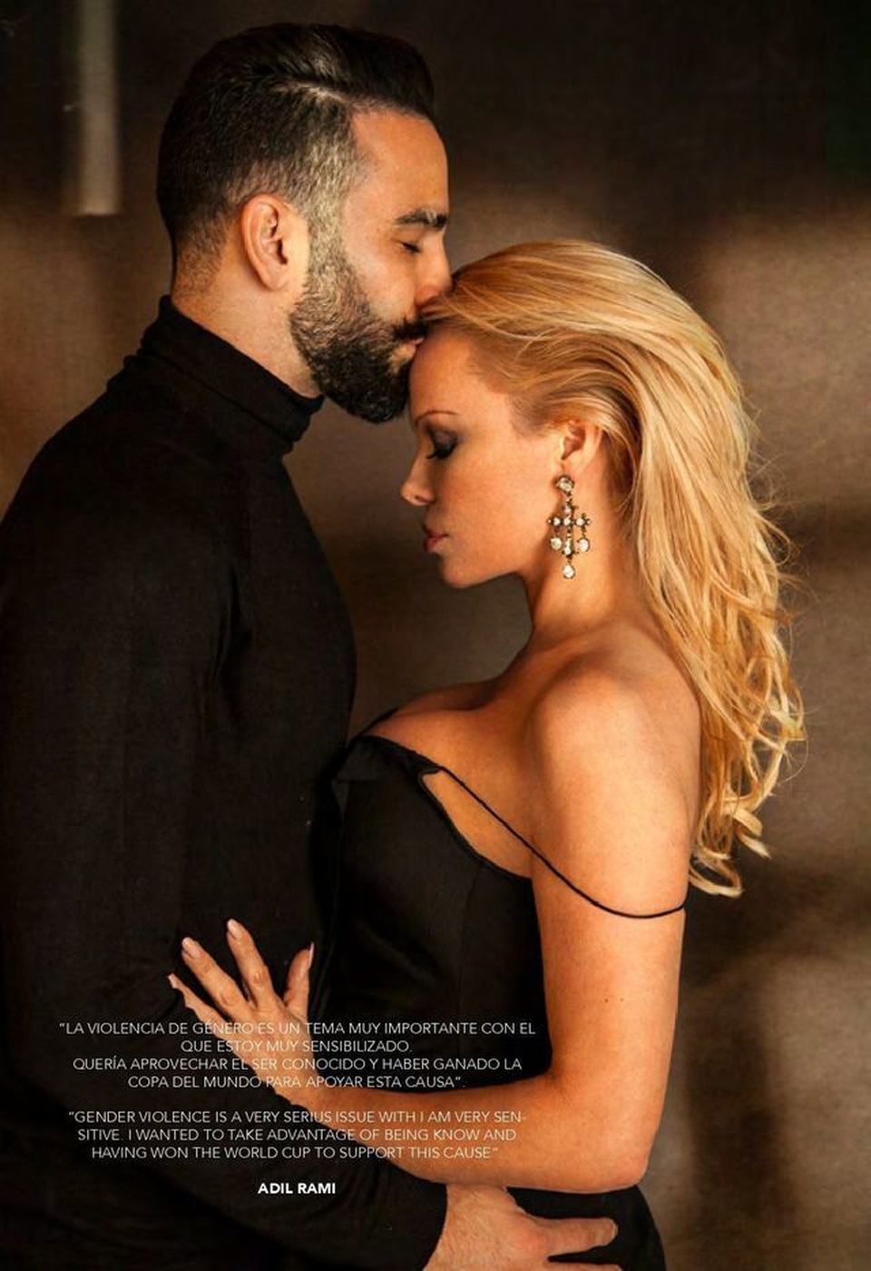 Pamela Anderson tái xuất sau khi tố bồ trẻ lừa tình - 4 Pamela Anderson tái xuất sau khi tố bồ trẻ lừa tình - 4