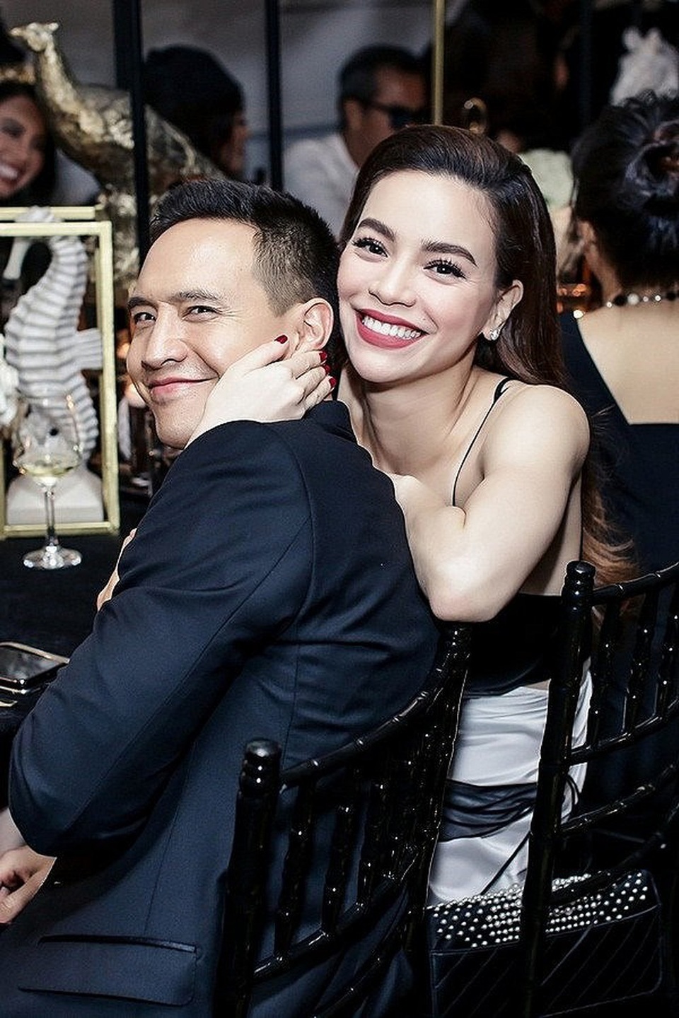 Hồ Ngọc Hà- Kim Lý kỷ niệm 2 năm bên nhau giữa scandal “chia- ly” của sao châu Á - 4 Hồ Ngọc Hà- Kim Lý kỷ niệm 2 năm bên nhau giữa scandal “chia- ly” của sao châu Á - 4