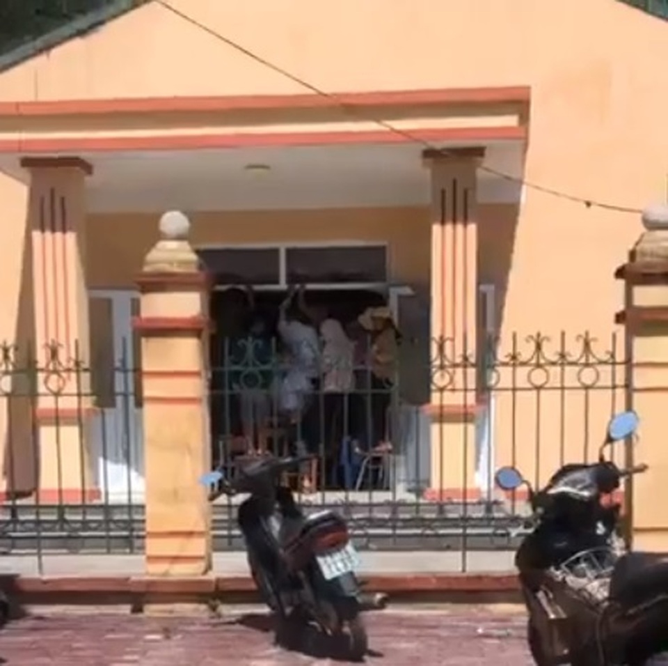 Vụ chồng giết vợ rồi phi tang bỏ vào giếng phi tang ở Yên Bái: Hung thủ lĩnh án 20 năm tù - 2 Vụ chồng giết vợ rồi phi tang bỏ vào giếng phi tang ở Yên Bái: Hung thủ lĩnh án 20 năm tù - 2