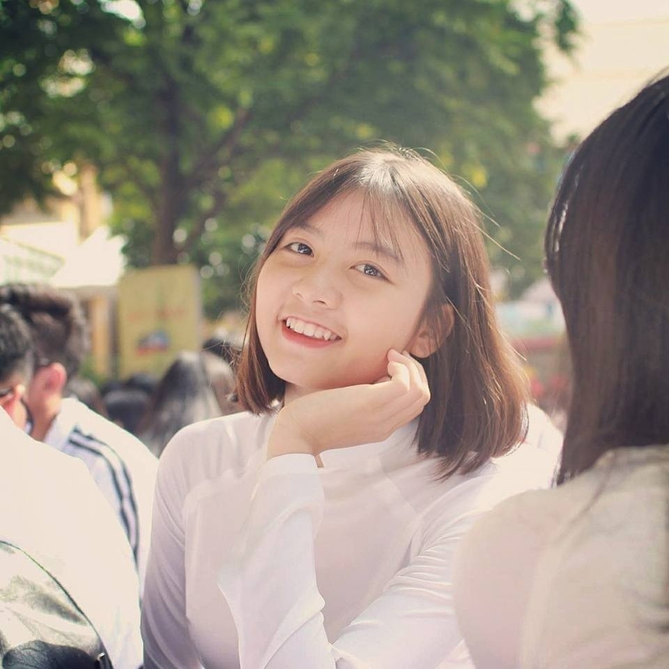 Nữ sinh hút ánh nhìn vì nụ cười tỏa nắng tại kỳ thi THPT Quốc gia - 6 Nữ sinh hút ánh nhìn vì nụ cười tỏa nắng tại kỳ thi THPT Quốc gia - 6