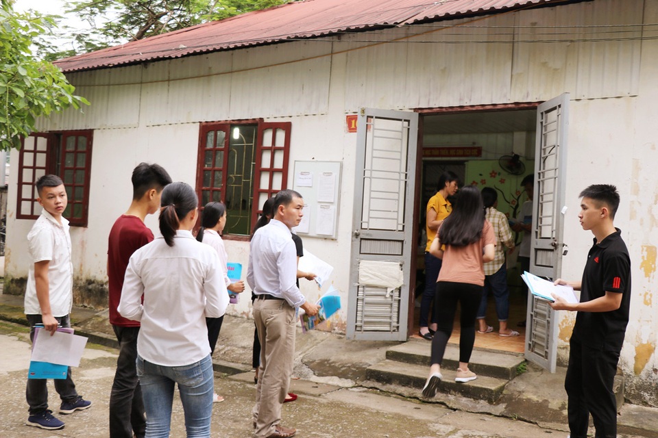 Những thí sinh cao tuổi vùng biên: Đi thi THPT quốc gia để làm gương cho con cháu - 4