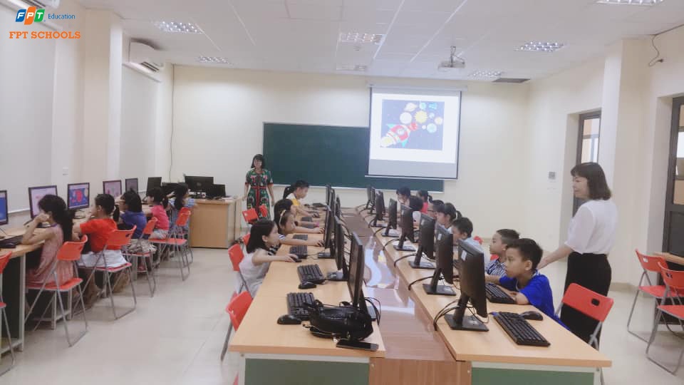 Để con không đứng bên lề cách mạng 4.0 - 2 Để con không đứng bên lề cách mạng 4.0 - 2