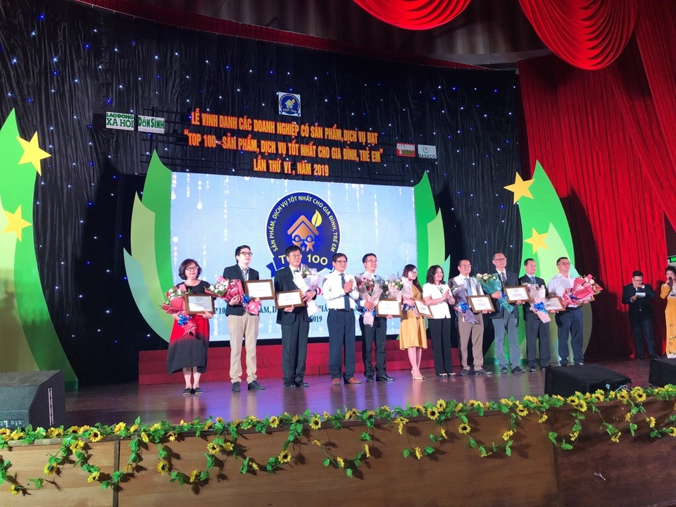 Sản phẩm “Thịnh Vượng An Tâm Toàn Diện” của Cathay Việt Nam vinh dự nhận giải Top 100 sản phẩm tốt nhất gia đình trẻ em 2019 - 2 Sản phẩm “Thịnh Vượng An Tâm Toàn Diện” của Cathay Việt Nam vinh dự nhận giải Top 100 sản phẩm tốt nhất gia đình trẻ em 2019 - 2