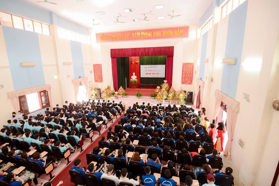 Trường Cao đẳng Du lịch và Thương mại thông báo tuyển sinh năm 2019 - 2 Trường Cao đẳng Du lịch và Thương mại thông báo tuyển sinh năm 2019 - 2