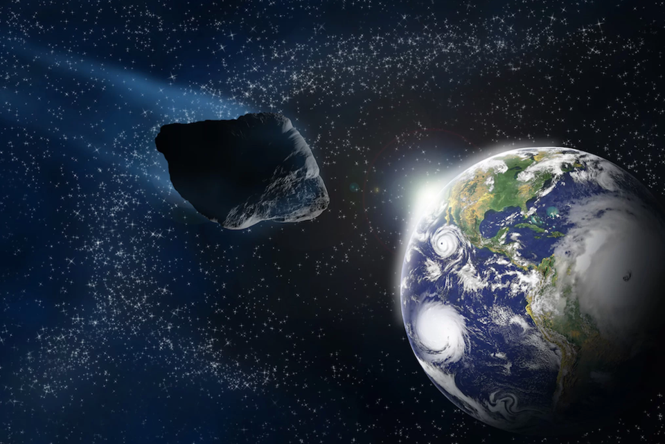 Tiểu hành tinh to như chiếc ô tô vừa bất ngờ rơi xuống Trái Đất - 1