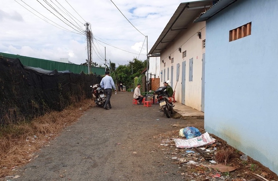 Chồng giết vợ rồi ra công an đầu thú - 1