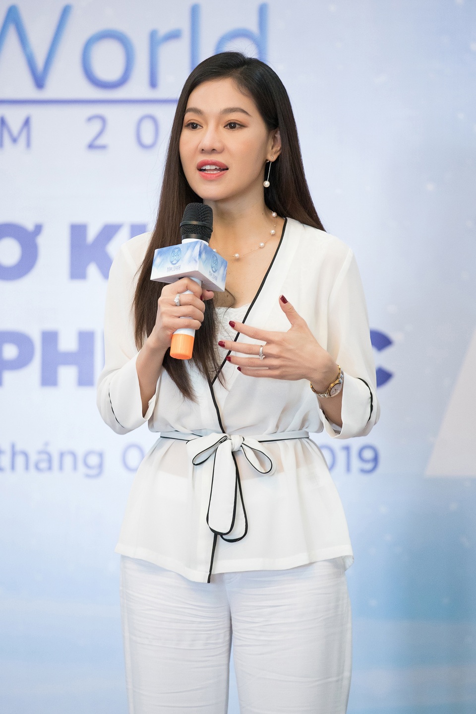 Lộ diện 35 người đẹp chính thức bước vào Chung khảo phía Bắc Miss World Việt Nam - 3 Lộ diện 35 người đẹp chính thức bước vào Chung khảo phía Bắc Miss World Việt Nam - 3