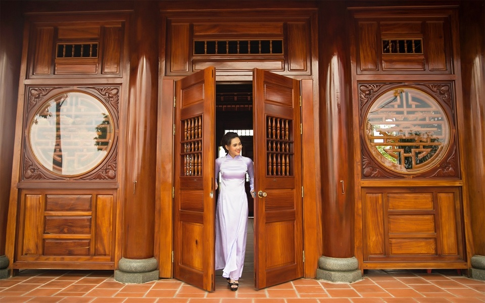 Hoa Viên Bình An tặng khách hàng xe ôtô và 100 cây vàng - 2 Hoa Viên Bình An tặng khách hàng xe ôtô và 100 cây vàng - 2