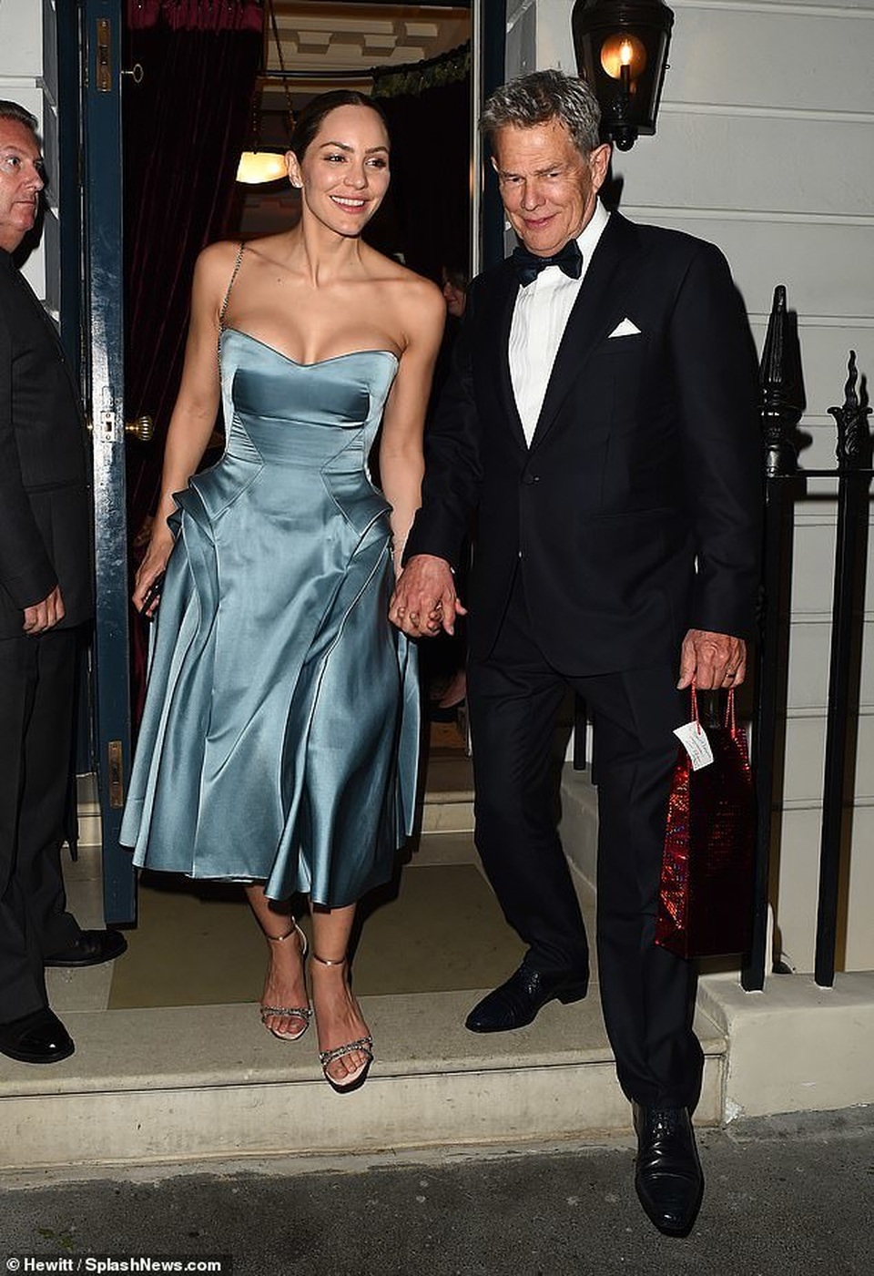 Katharine McPhee khoe ngực đầy đặn sau đám cưới - 5 Katharine McPhee khoe ngực đầy đặn sau đám cưới - 5