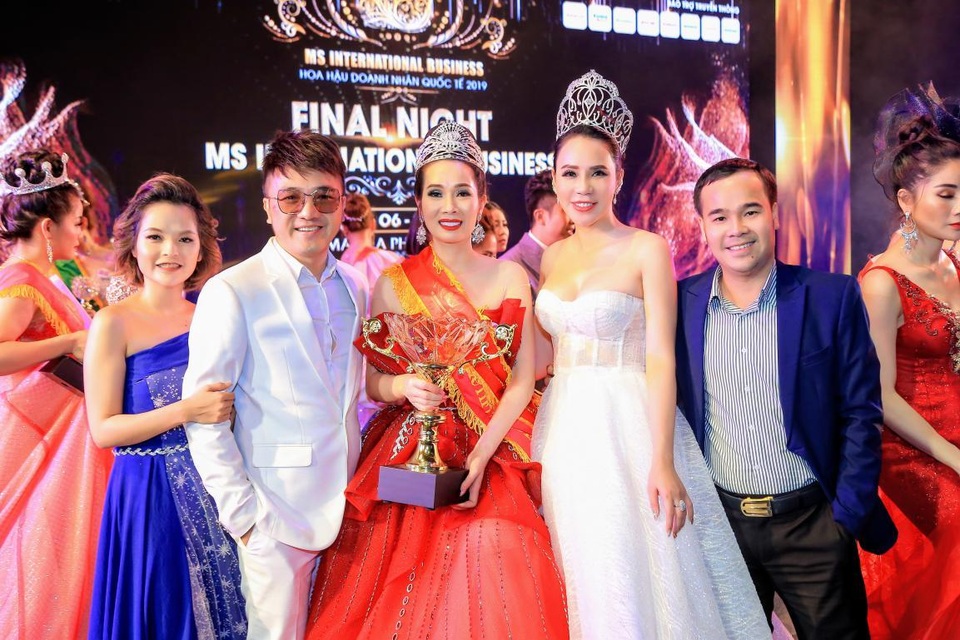 Hoa hậu Doanh nhân Quốc tế 2019 gọi tên thí sinh Vivian Trần - 5 Hoa hậu Doanh nhân Quốc tế 2019 gọi tên thí sinh Vivian Trần - 5
