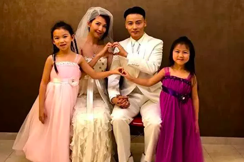 Cựu hoa đán TVB Thái Thiếu Phân mang bầu lần ba ở tuổi 45 - 4 Cựu hoa đán TVB Thái Thiếu Phân mang bầu lần ba ở tuổi 45 - 4