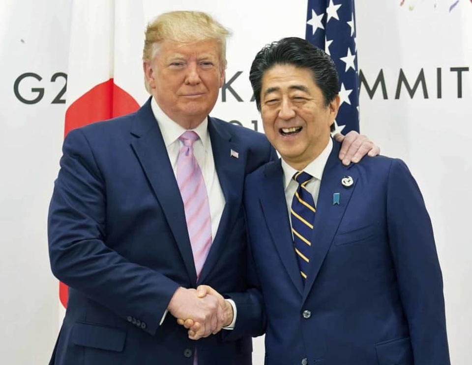 Thủ tướng Nhật Bản “đánh trúng” tâm lý của ông Trump bằng bản đồ đặc biệt - 1 Thủ tướng Nhật Bản “đánh trúng” tâm lý của ông Trump bằng bản đồ đặc biệt - 1
