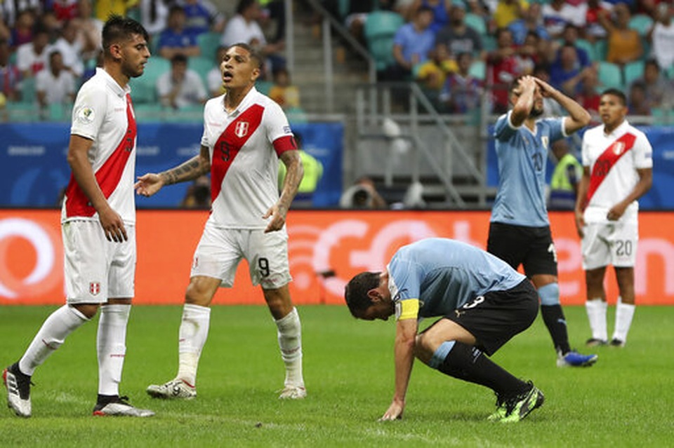 Luis Suarez hóa tội đồ, Uruguay bị loại khỏi Copa America - 5 Luis Suarez hóa tội đồ, Uruguay bị loại khỏi Copa America - 5