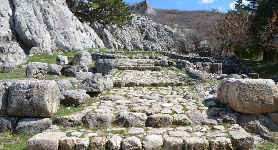 Bí ẩn các tác phẩm chạm khắc thời kỳ đồ đồng ở Thổ Nhĩ Kỳ - 1