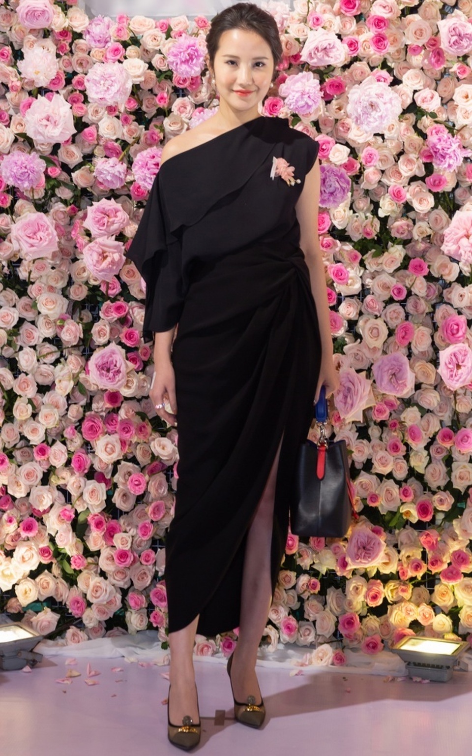 Hoa hậu Kỳ Duyên gây choáng với phát ngôn: “Mẹ sinh ra vốn dĩ đã đẹp sẵn” - 8 Hoa hậu Kỳ Duyên gây choáng với phát ngôn: “Mẹ sinh ra vốn dĩ đã đẹp sẵn” - 8