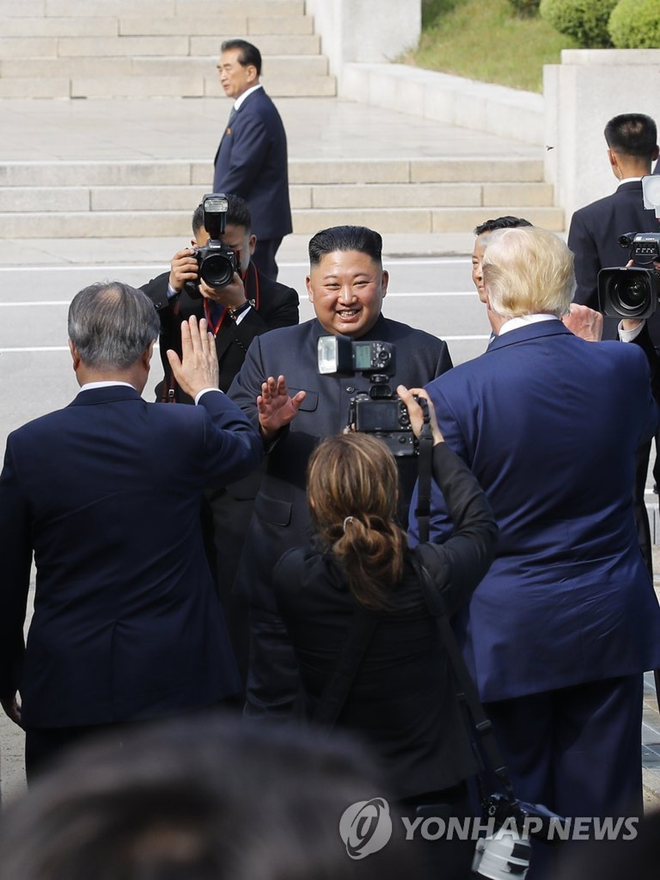 Mỹ - Triều tái khởi động đàm phán hạt nhân sau cuộc gặp lịch sử Trump - Kim - 5 Mỹ - Triều tái khởi động đàm phán hạt nhân sau cuộc gặp lịch sử Trump - Kim - 5
