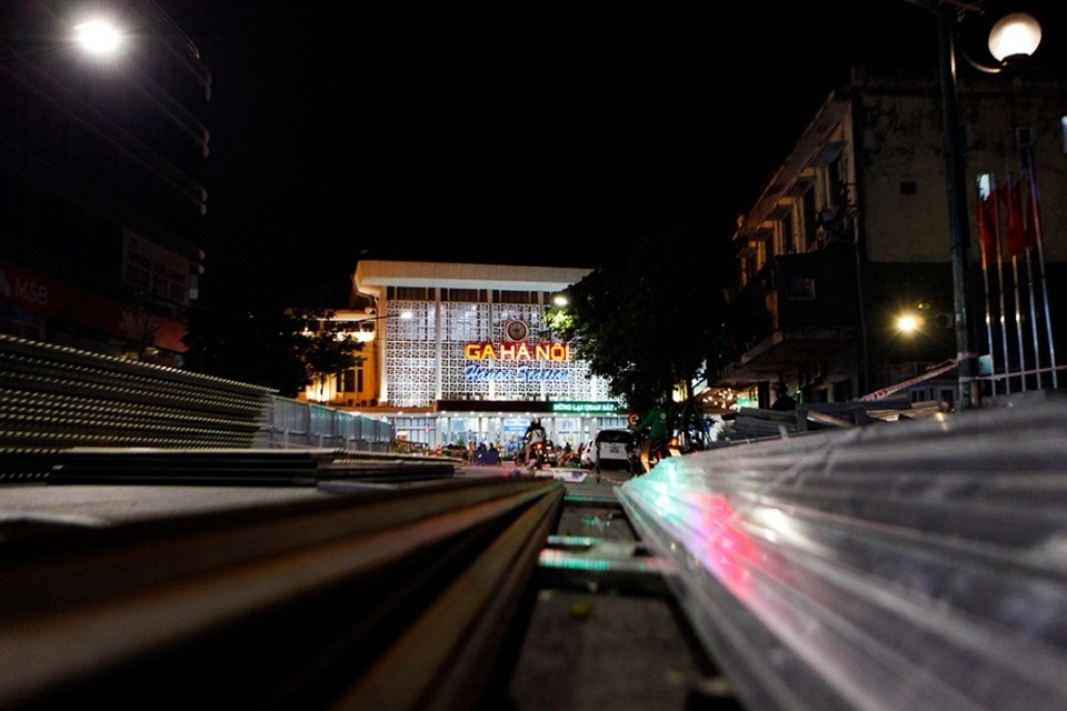 Hà Nội: Rào chắn đường Trần Hưng Đạo để thi công ga tàu điện ngầm - 9 Hà Nội: Rào chắn đường Trần Hưng Đạo để thi công ga tàu điện ngầm - 9