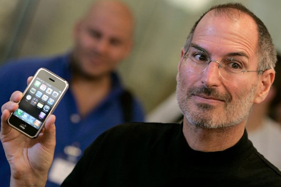 Jony Ive rời Apple vì Tim Cook quá “tẻ nhạt”? - 5 Jony Ive rời Apple vì Tim Cook quá “tẻ nhạt”? - 5