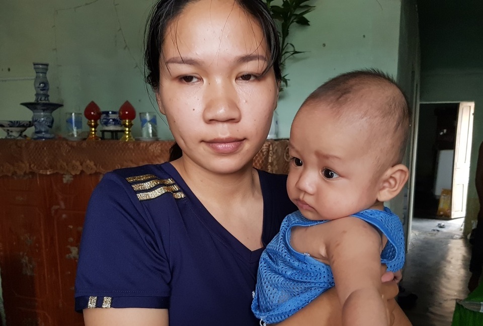 Bạn đọc báo Dân trí giúp đỡ 2 bé trai sinh đôi bị đủ thứ bệnh hơn 40 triệu đồng - 2 Bạn đọc báo Dân trí giúp đỡ 2 bé trai sinh đôi bị đủ thứ bệnh hơn 40 triệu đồng - 2