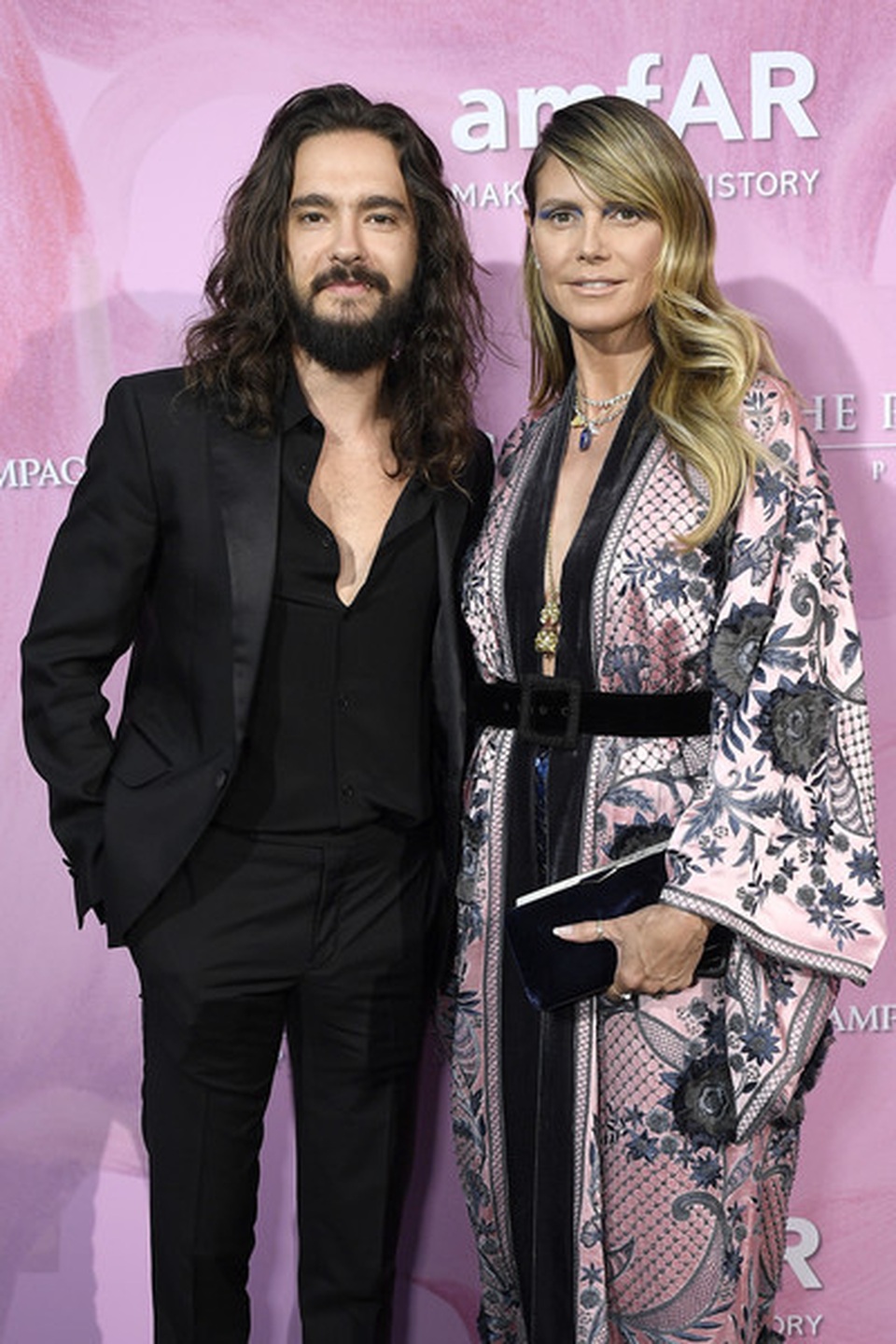 Heidi Klum khoe ngực nảy nở bên bạn trai kém 16 tuổi - 6 Heidi Klum khoe ngực nảy nở bên bạn trai kém 16 tuổi - 6