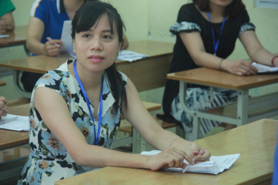 Hà Nội: Bắt đầu chấm lượng bài thi “khủng” - 4 Hà Nội: Bắt đầu chấm lượng bài thi “khủng” - 4