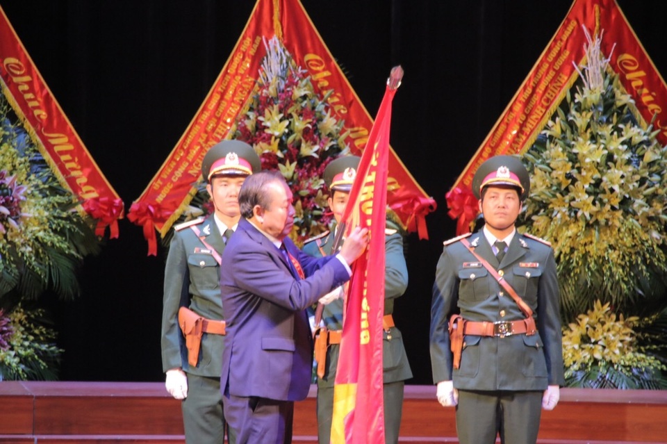 Quảng Bình đón nhận Huân chương Độc lập hạng Nhất dịp kỷ niệm 30 năm tái lập tỉnh - 3 Quảng Bình đón nhận Huân chương Độc lập hạng Nhất dịp kỷ niệm 30 năm tái lập tỉnh - 3