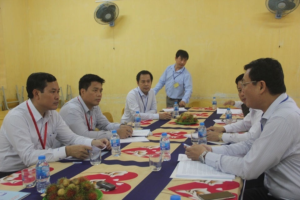 Thứ trưởng Nguyễn Văn Phúc: “Không được để xảy ra bất kỳ sai sót nào trong khâu chấm thi” - 2 Thứ trưởng Nguyễn Văn Phúc: “Không được để xảy ra bất kỳ sai sót nào trong khâu chấm thi” - 2