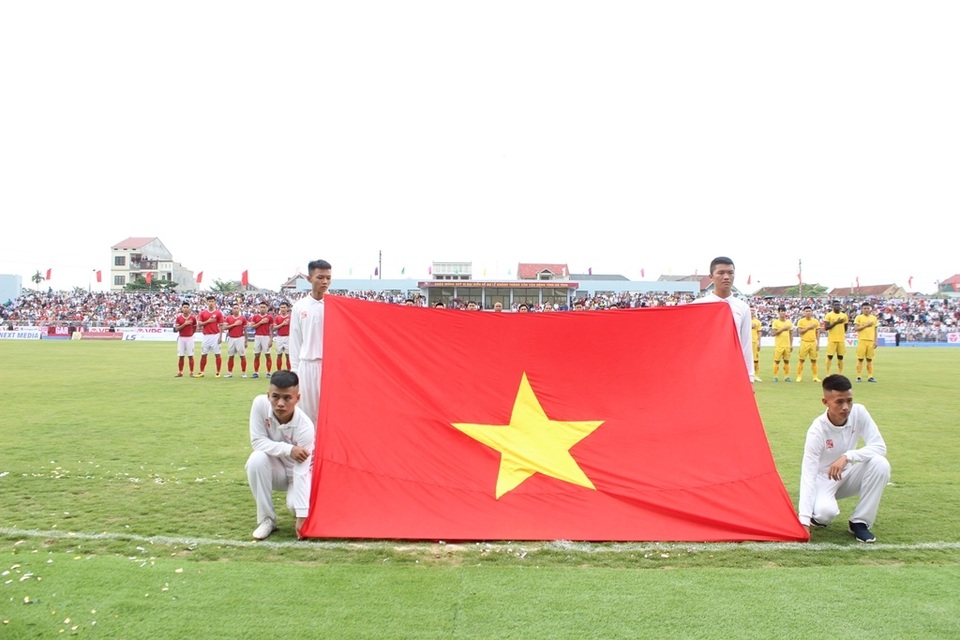 Hà Tĩnh khánh thành sân vận động hơn 51 tỷ đồng - 6 Hà Tĩnh khánh thành sân vận động hơn 51 tỷ đồng - 6